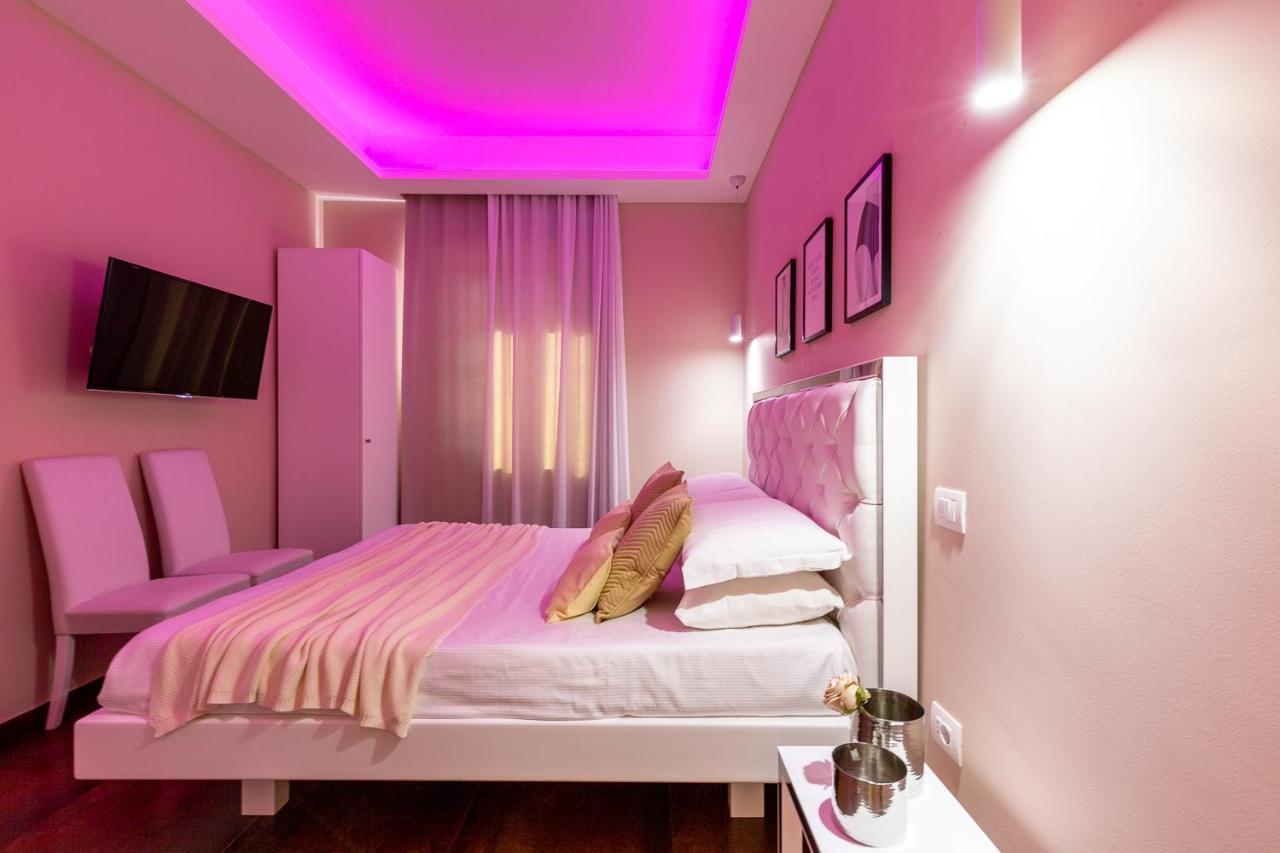 Club 57 Imperial Rooms กาญารี ภายนอก รูปภาพ